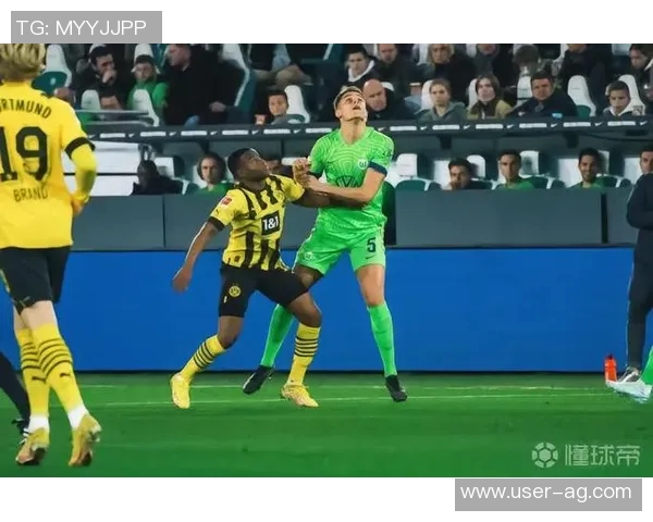 德科倾向于阿克但优先考虑巴斯托尼和范德芬的转会策略分析